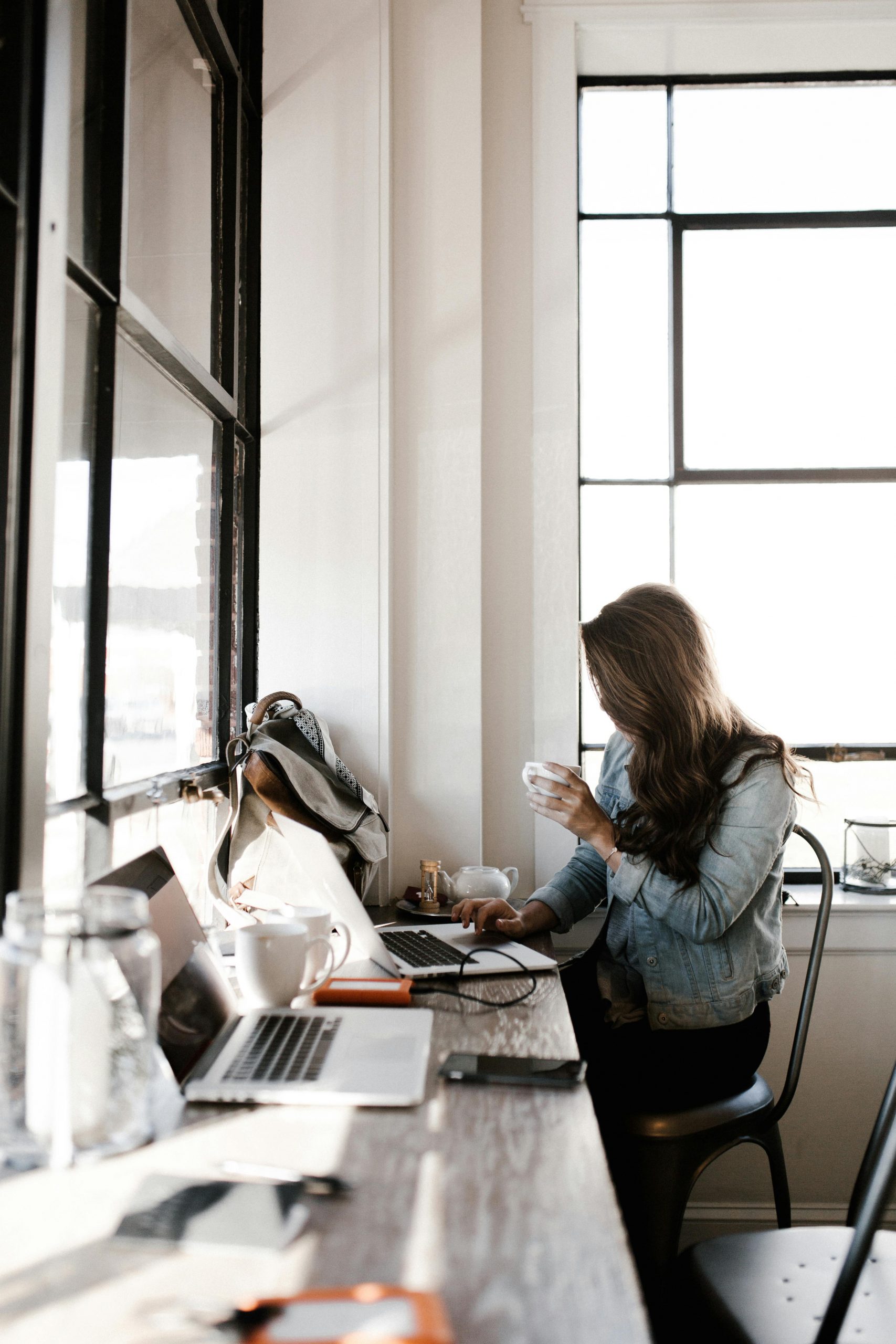 Managing Client Expectations: A Freelancer’s Guide to Clear Contracts and Communication